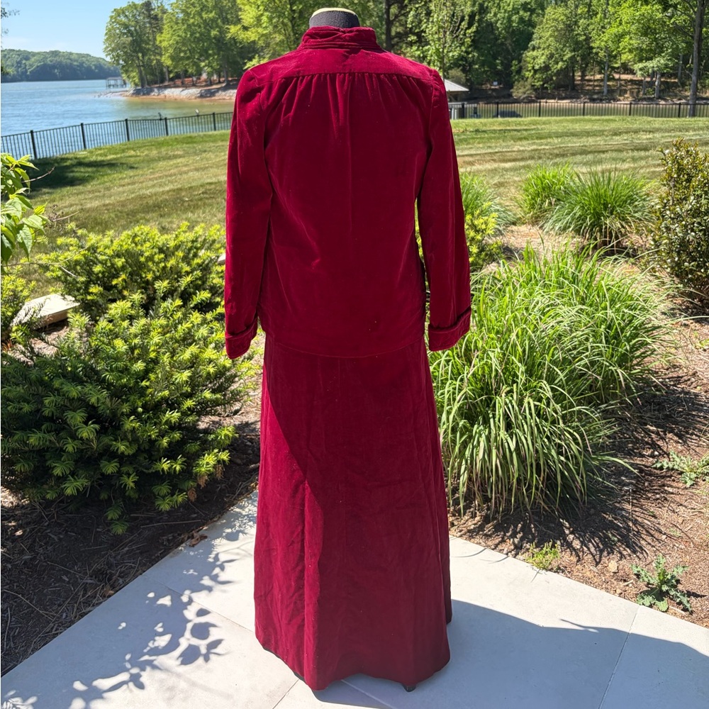Vintage 70s Glenn of Michigan Burgundy Velvet Skirt Set XS S  ILGWU Maxi Set - Picture 2 of 5